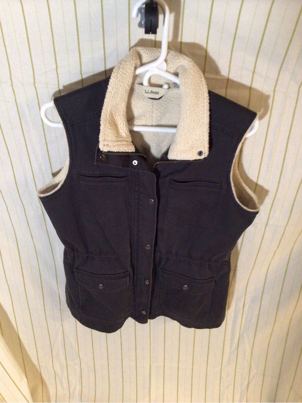 L.L. Bean Black Vest with Cream Sherpa Collar